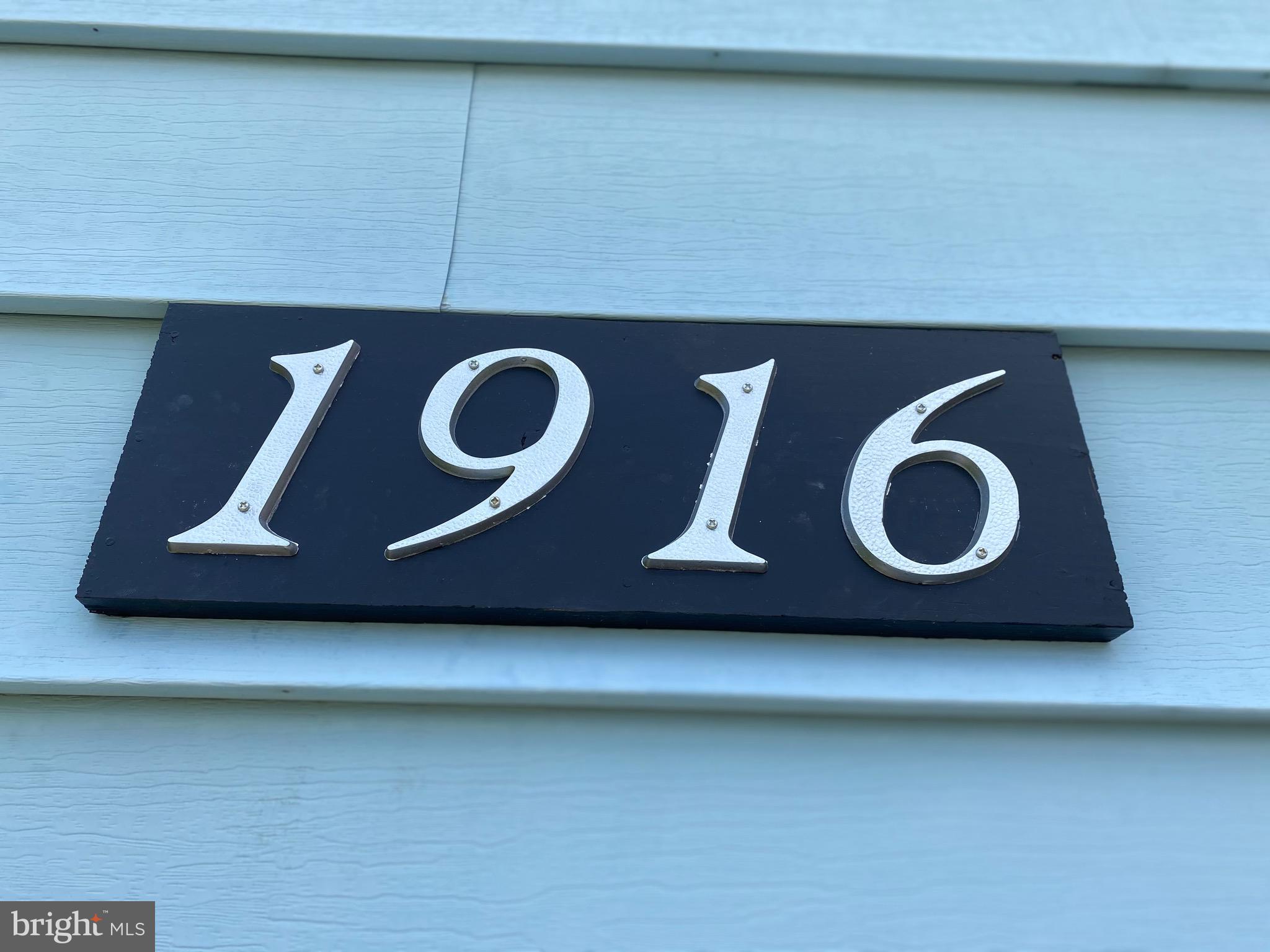 1916 Midland Road Baltimore, MD 21222 - Photo 3 of 31