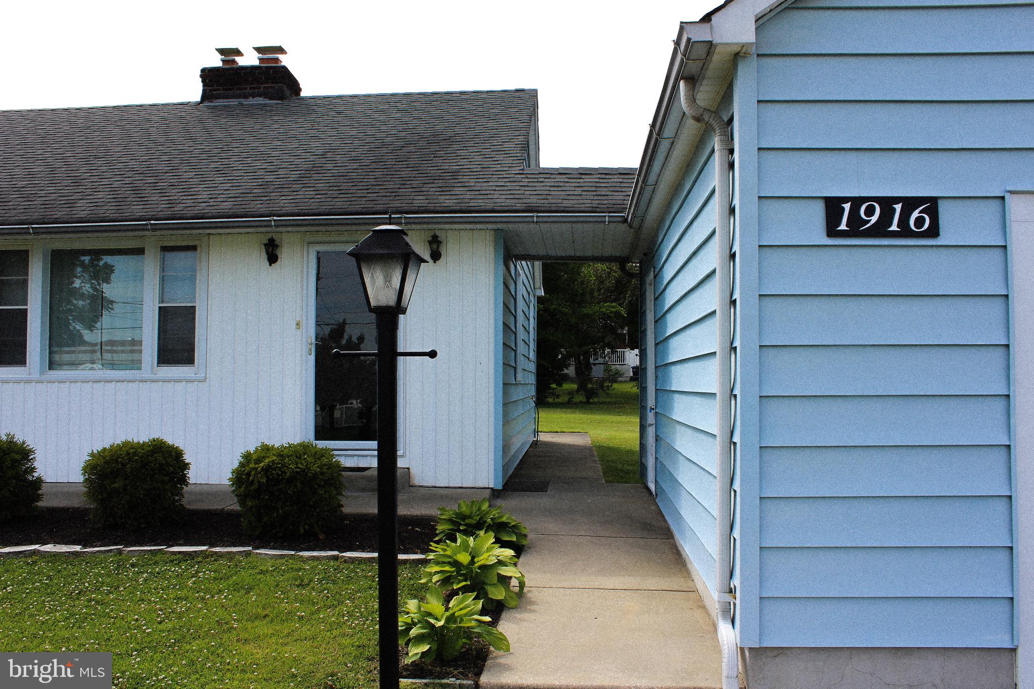 1916 Midland Road Baltimore, MD 21222 - Photo 4 of 31