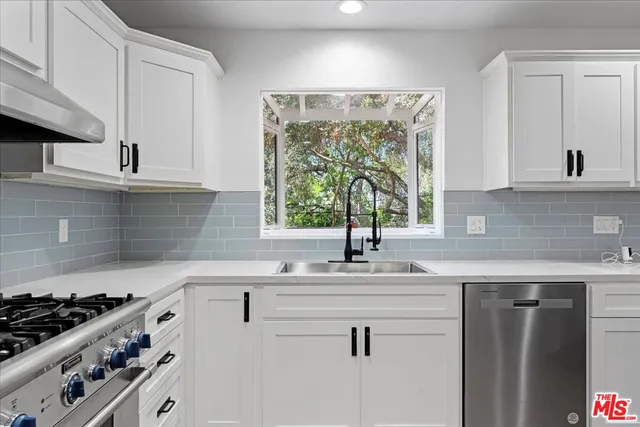 $1,449,000 | 21171 Colina Drive, Topanga, CA 90290