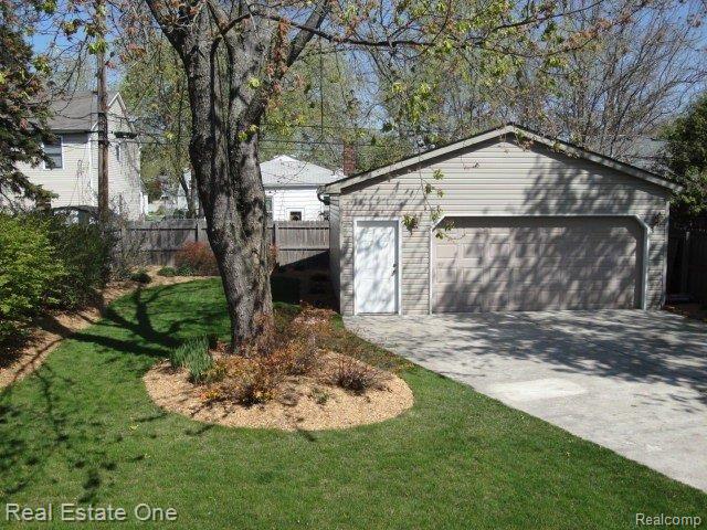 1600 Harvard Road Berkley, MI 48072 - Photo 20 of 22 Another view of rear yard