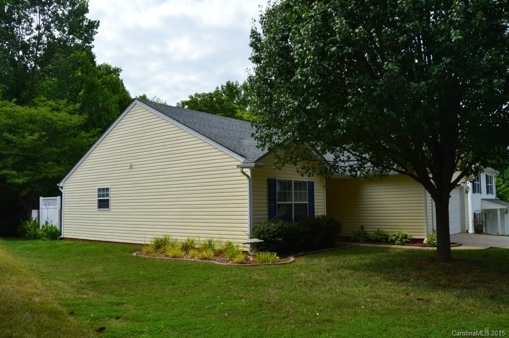 1313 River Run Road Lowell, NC 28098 - Photo 3 of 20 Gallery Image 3