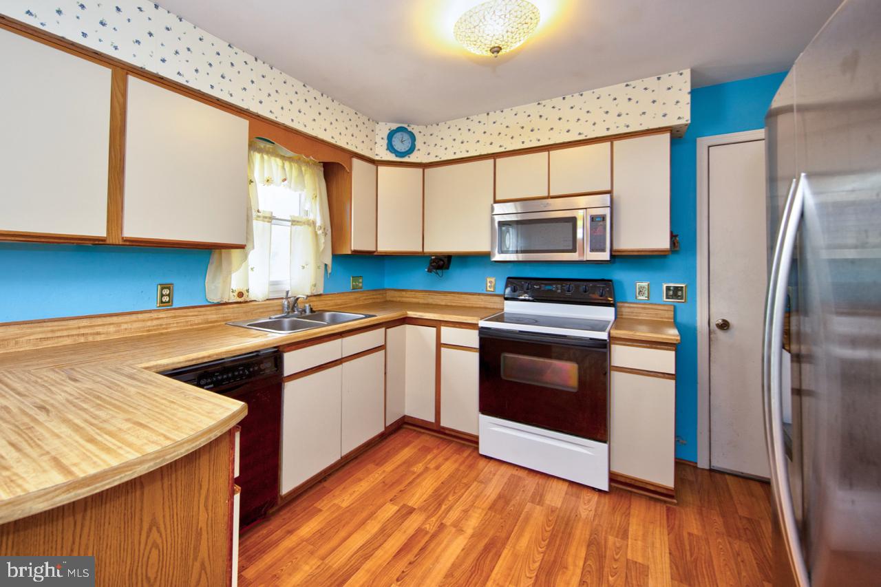 2301 Maple Road Baltimore, MD 21219 - Photo 12 of 28 All appliances included