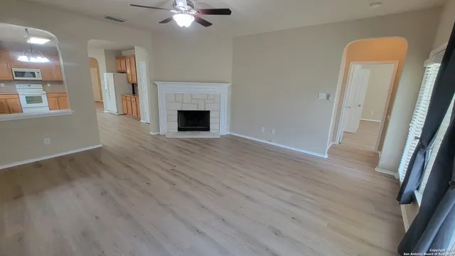 $2,200 | 26311 Presidio, Boerne, TX 78015