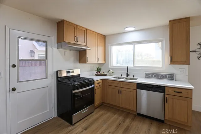 $1,329,000 | 15931 Puritan Circle, Huntington Beach, CA 92647