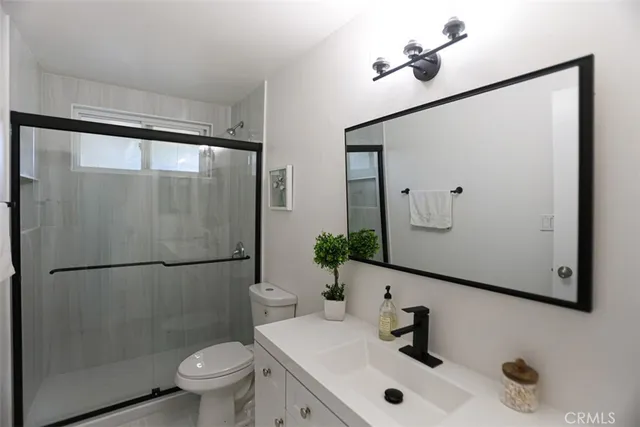 $1,329,000 | 15931 Puritan Circle, Huntington Beach, CA 92647