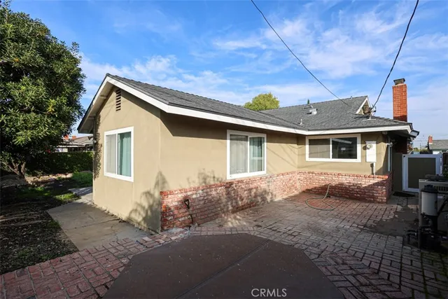 $1,329,000 | 15931 Puritan Circle, Huntington Beach, CA 92647