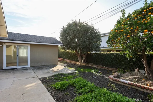 $1,329,000 | 15931 Puritan Circle, Huntington Beach, CA 92647