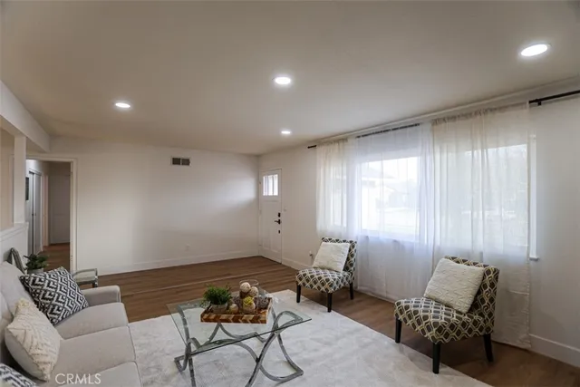 $1,329,000 | 15931 Puritan Circle, Huntington Beach, CA 92647