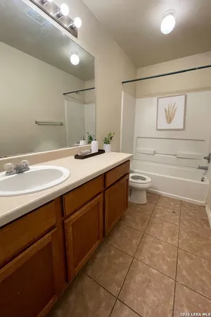$1,100 | 10815 Mathom Landing, Unit 1, Universal City, TX 78148
