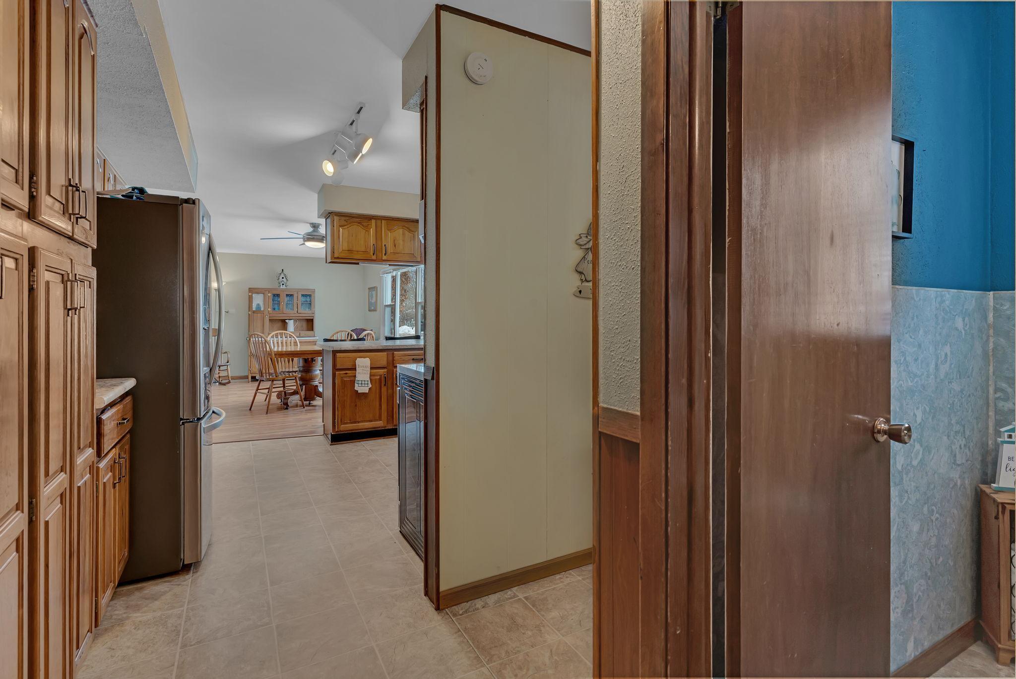 1304 9th Street Southwest Willmar, MN 56201 - Photo 11 of 50