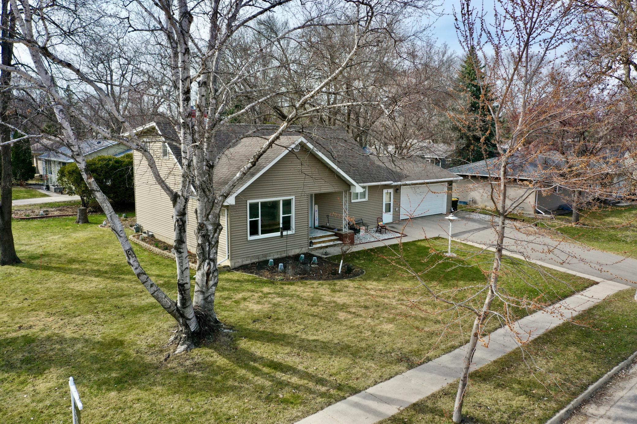 1304 9th Street Southwest Willmar, MN 56201 - Photo 2 of 50
