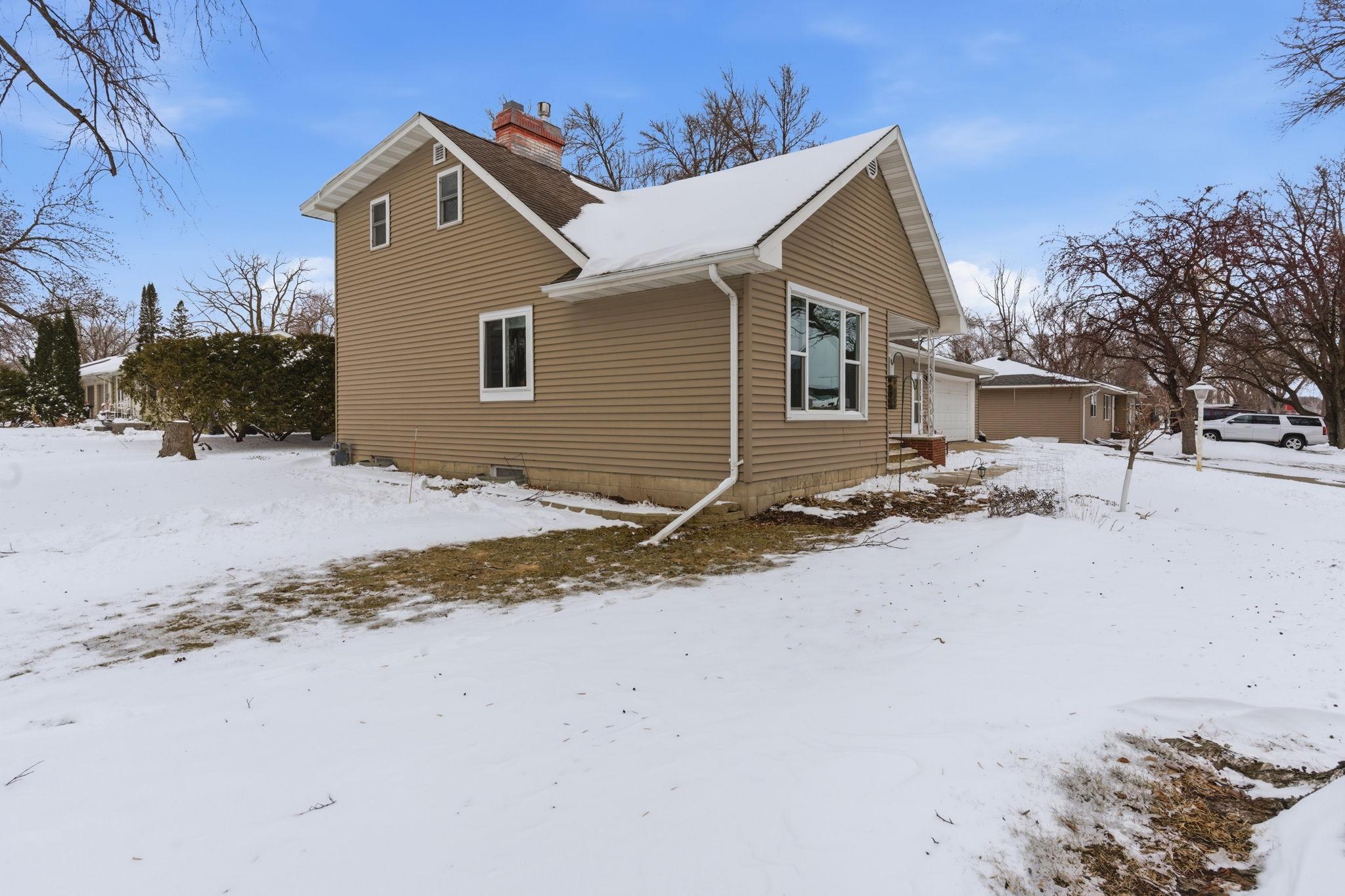 1304 9th Street Southwest Willmar, MN 56201 - Photo 33 of 43