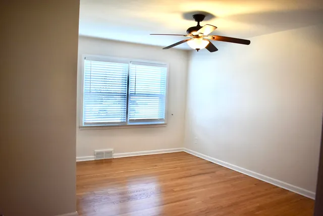 $1,425 | 9924 Woodring Street, Livonia, MI 48150