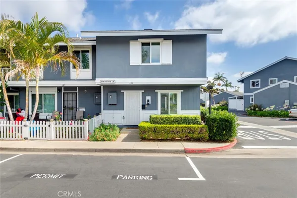 $924,900 | 181 Yorktown Lane, Costa Mesa, CA 92626