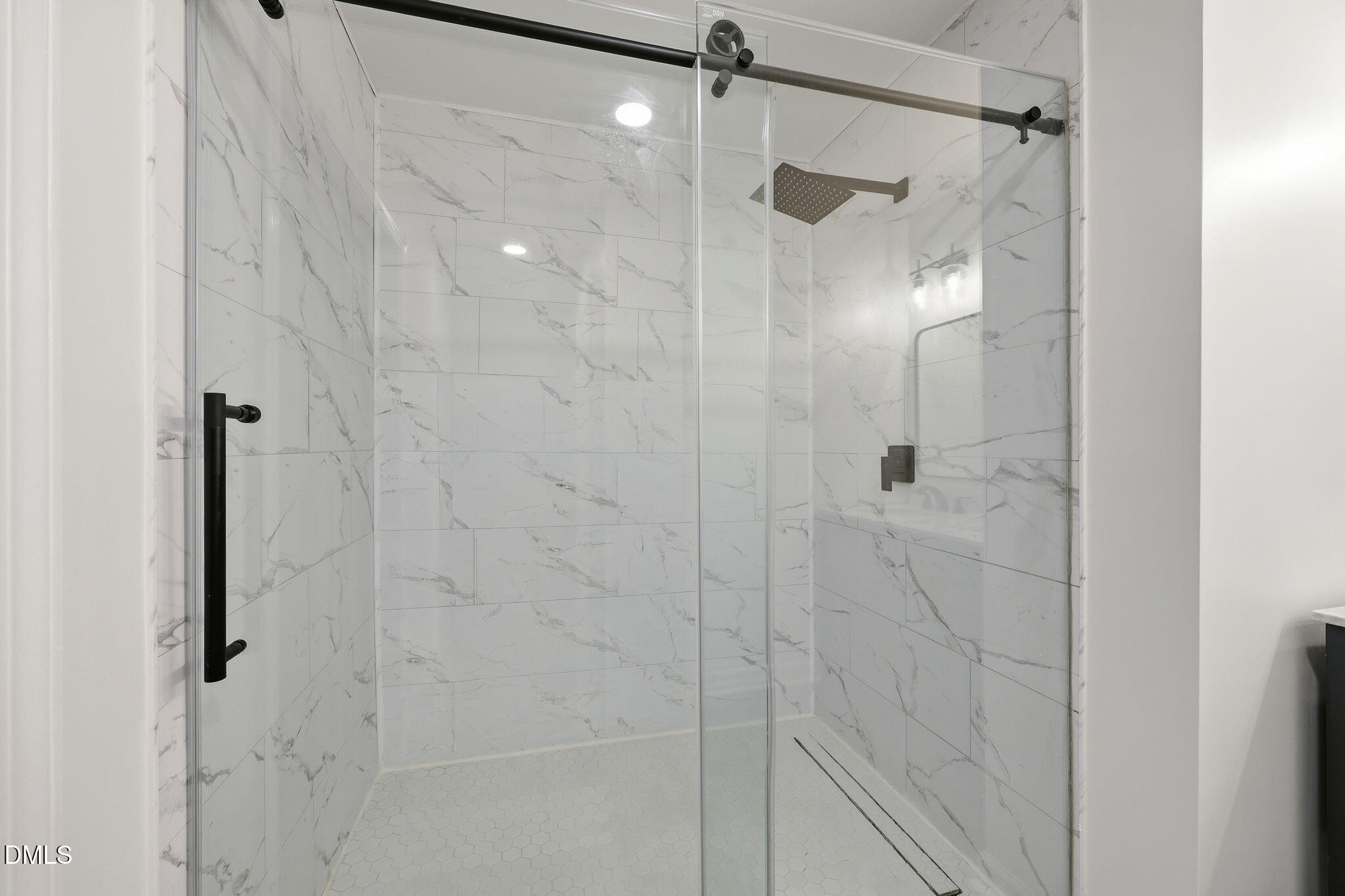 6103 Tipping Circle Raleigh, NC 27609 - Photo 24 of 47 22a - Owners Bath