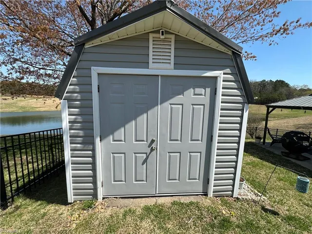 $150,000 | 134 Putt-Putt Lane, New London, NC 28127