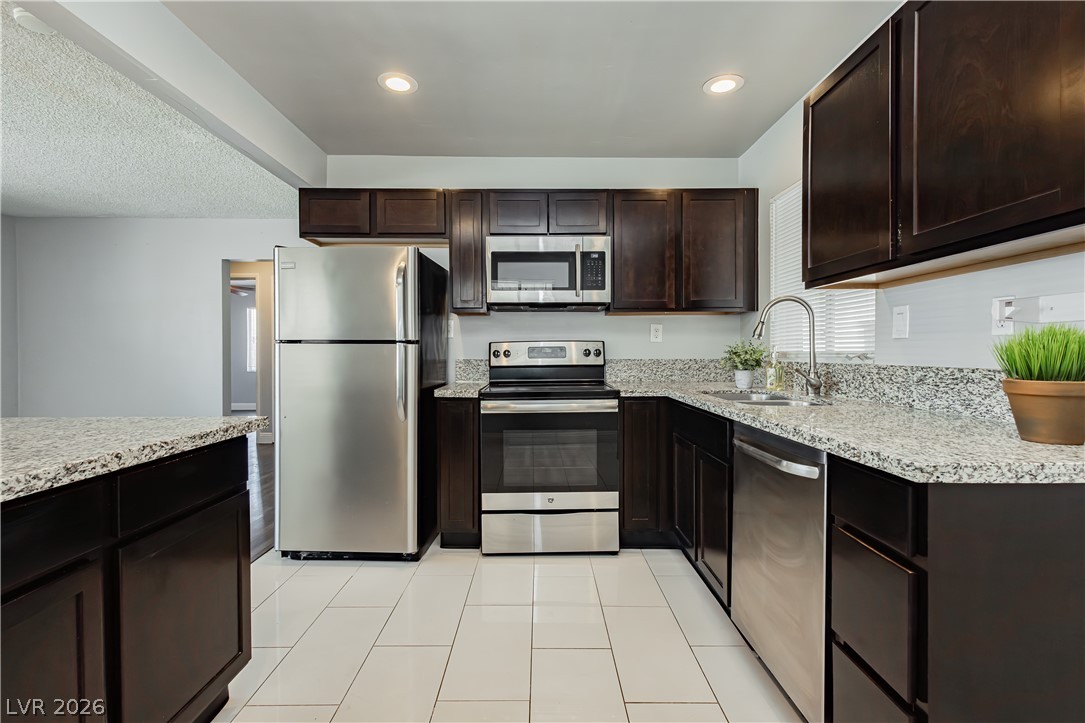 306 Dell Way Henderson, NV 89015 - Photo 9 of 29