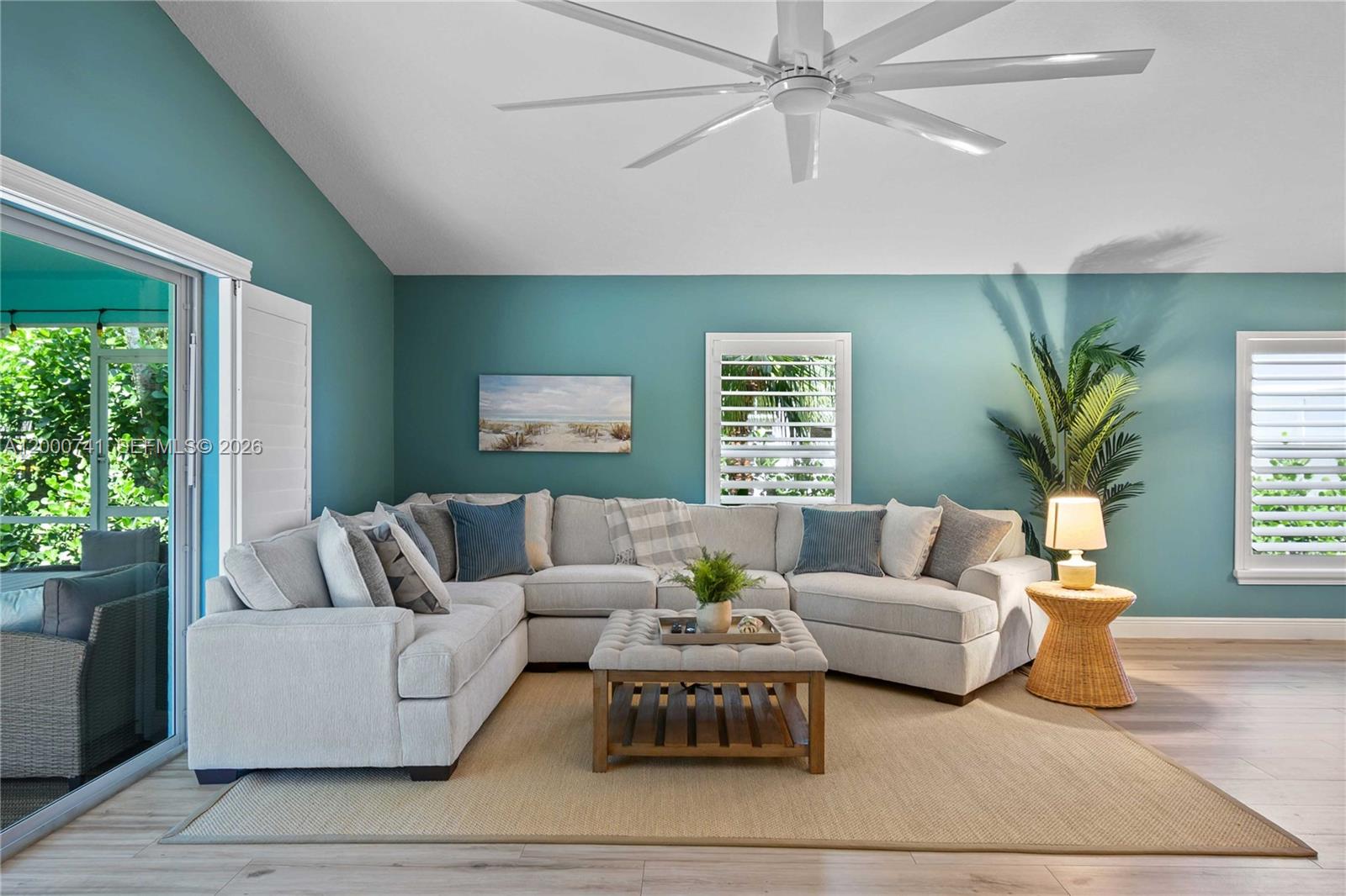 104 Old Jupiter Beach Road Jupiter, FL 33477 - Photo 6 of 25