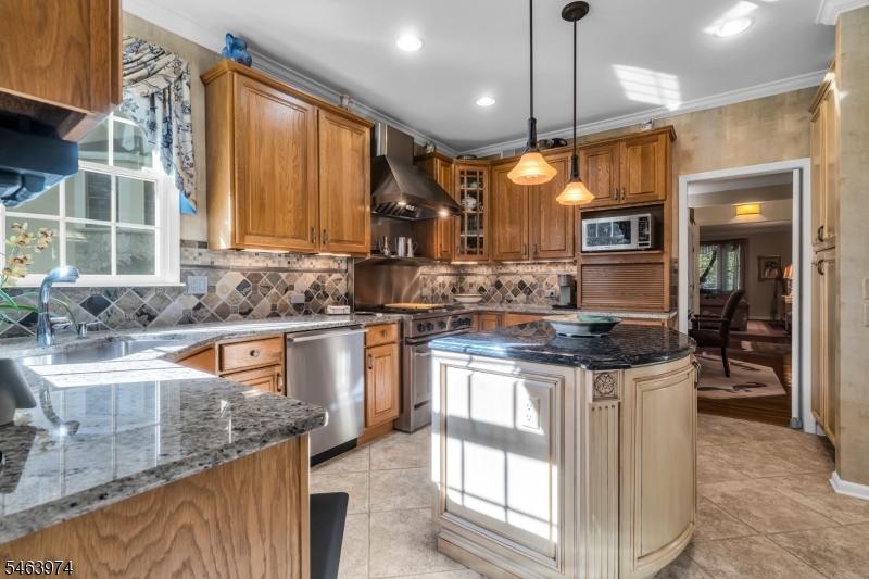 31 Dickinson Road Bernards, NJ 07920 - Photo 13 of 42 Gallery Image 13