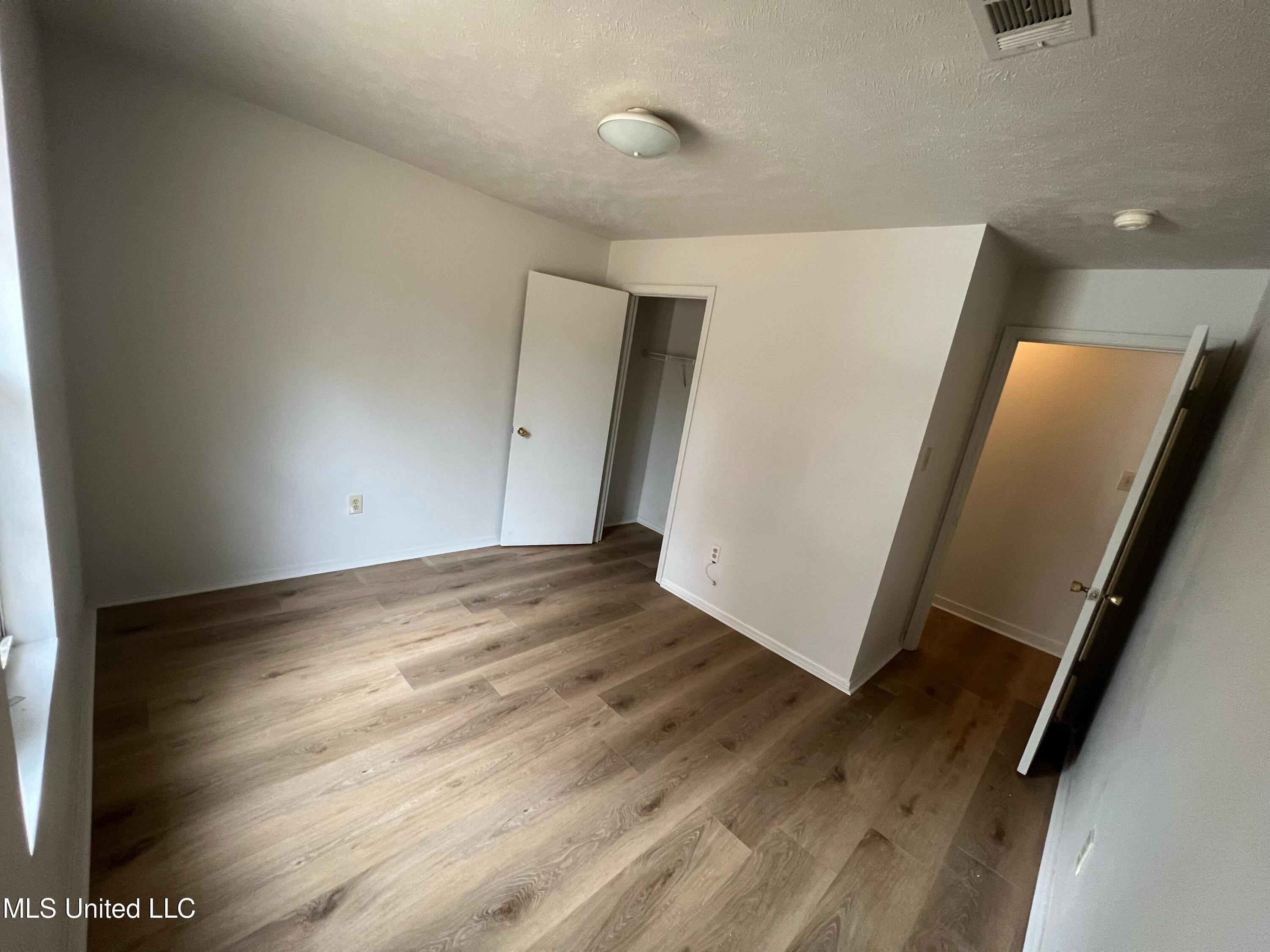 1645 Darden Road Jackson, MS 39213 - Photo 39 of 60 adb1f8ac-b349-4596-a01d-cd2eb2c40847