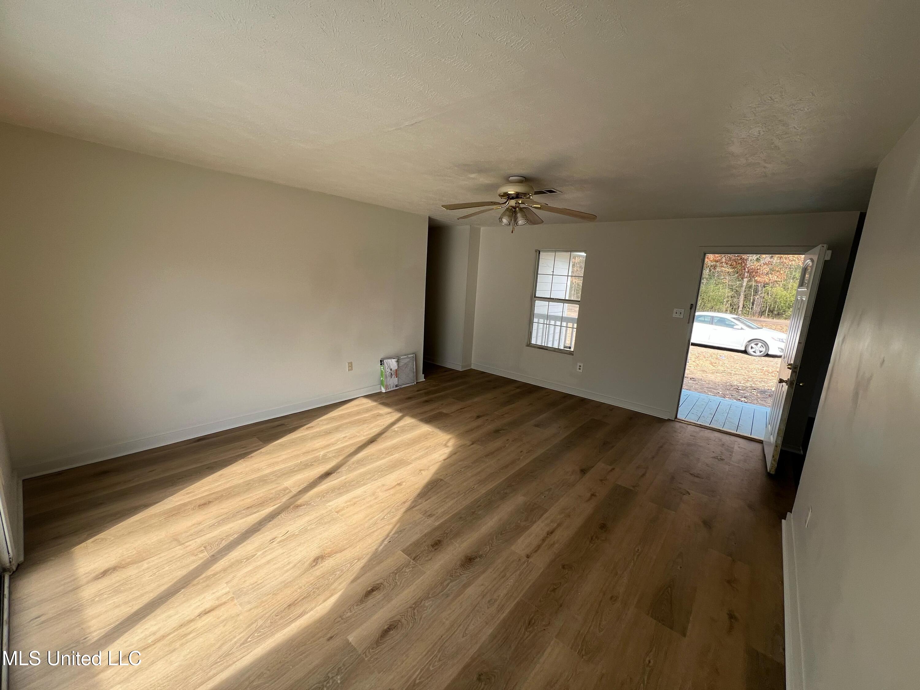 1645 Darden Road Jackson, MS 39213 - Photo 41 of 60 b592feb8-b149-4d6e-ba1c-372d210a4c13