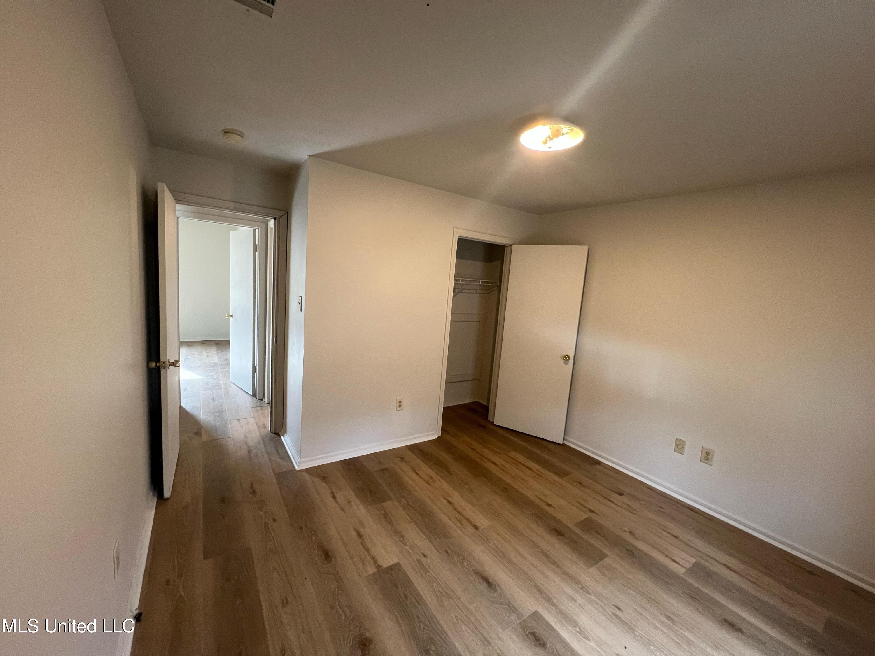 1645 Darden Road Jackson, MS 39213 - Photo 6 of 60 e700952b-e6be-4c4c-bbaf-efeb20da3797