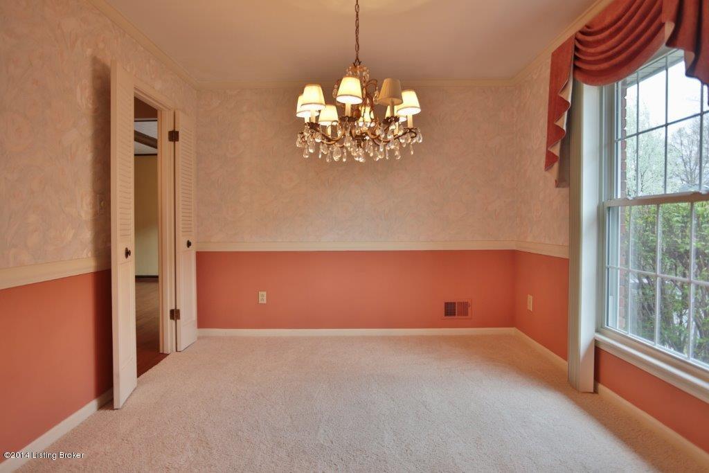 303 Moser Road Louisville, KY 40243 - Photo 12 of 38 JI0A4561