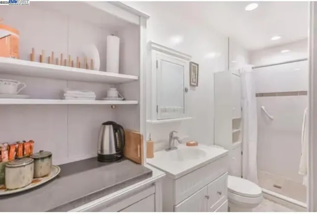 $1,799,200 | 917 Mills Avenue, San Bruno, CA 94066