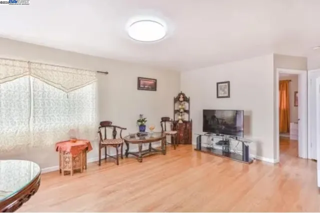 $1,799,200 | 917 Mills Avenue, San Bruno, CA 94066