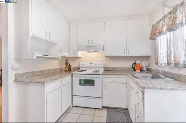 $1,799,200 | 917 Mills Avenue, San Bruno, CA 94066