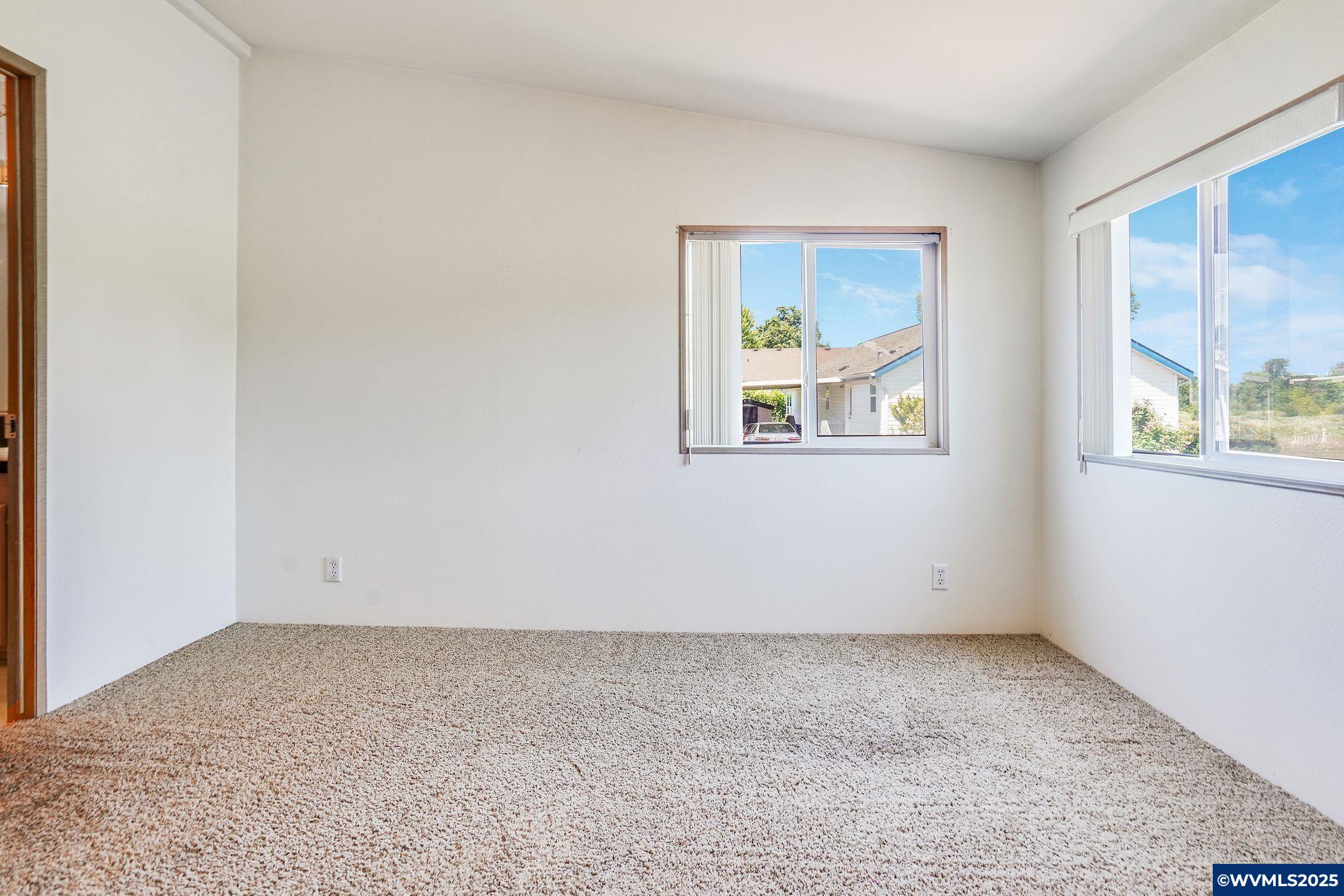1630 Wallace Road Northwest, Unit 18 Salem, OR 97304 - Photo 19 of 37