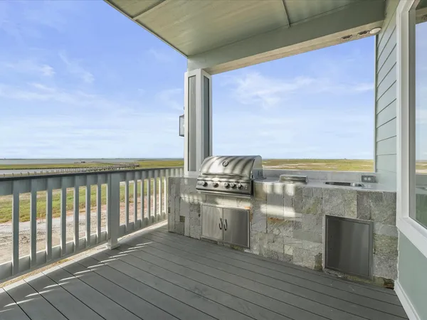 $2,000,000 | 5235 Bluewater Highway, Freeport, TX 77541