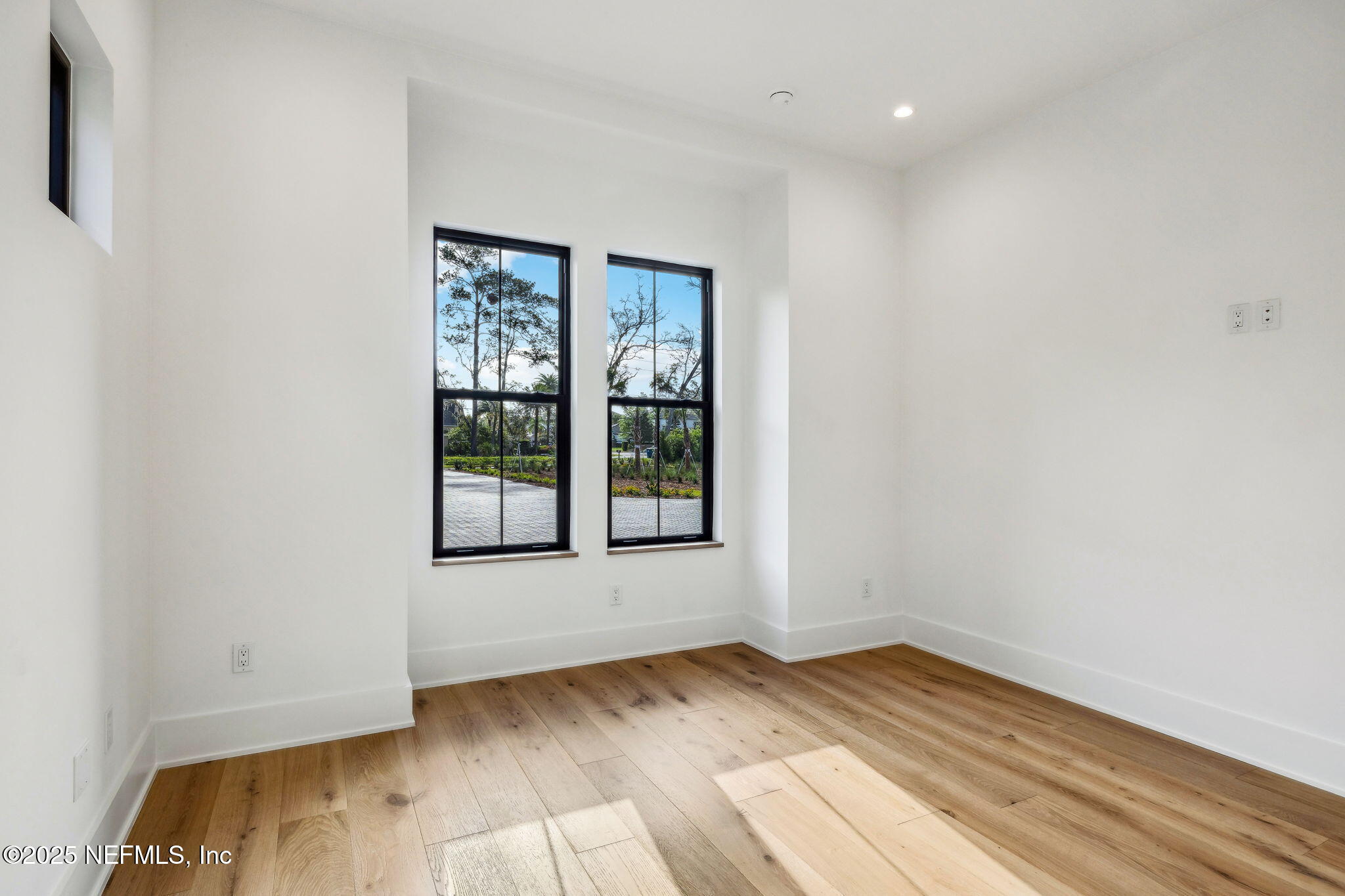 4650 Palm Valley Road Ponte Vedra Beach, FL 32082 - Photo 38 of 80 41. Downstairs Guest