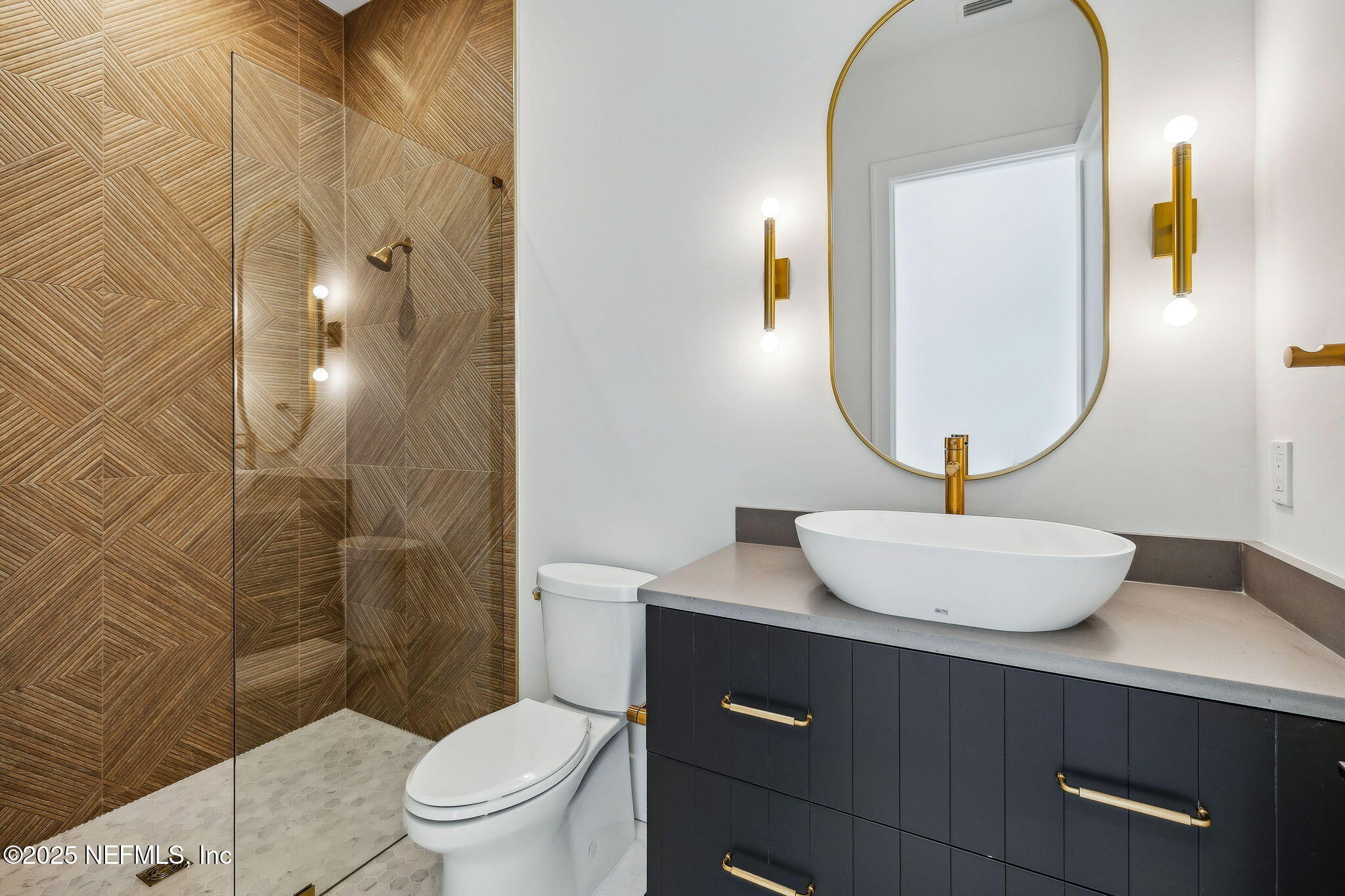 4650 Palm Valley Road Ponte Vedra Beach, FL 32082 - Photo 39 of 80 42. Downstairs Guest Bath