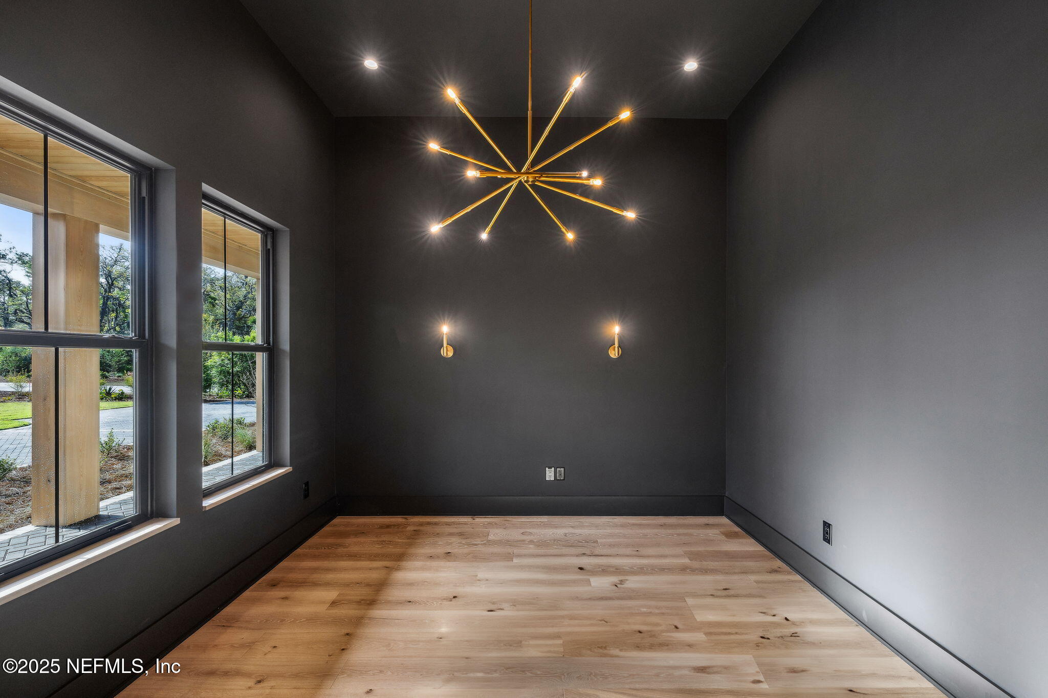 4650 Palm Valley Road Ponte Vedra Beach, FL 32082 - Photo 9 of 80 a view of an empty room with a window