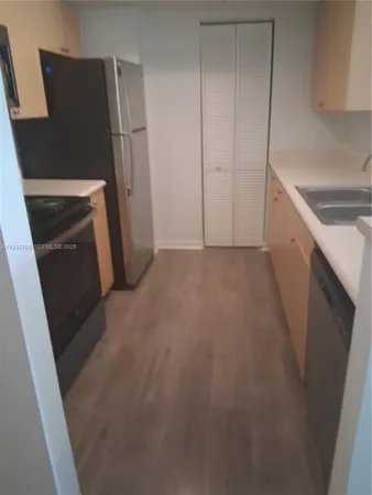 $2,425 | 1900 Van Buren Street, Unit 309B, Hollywood, FL 33020