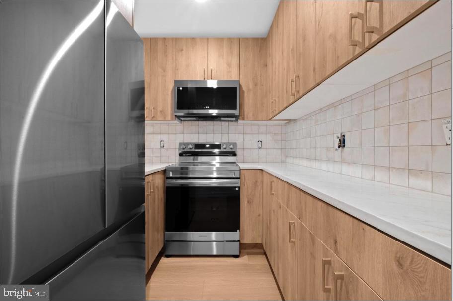 2215 Mutter Street Philadelphia, PA 19133 - Photo 18 of 25