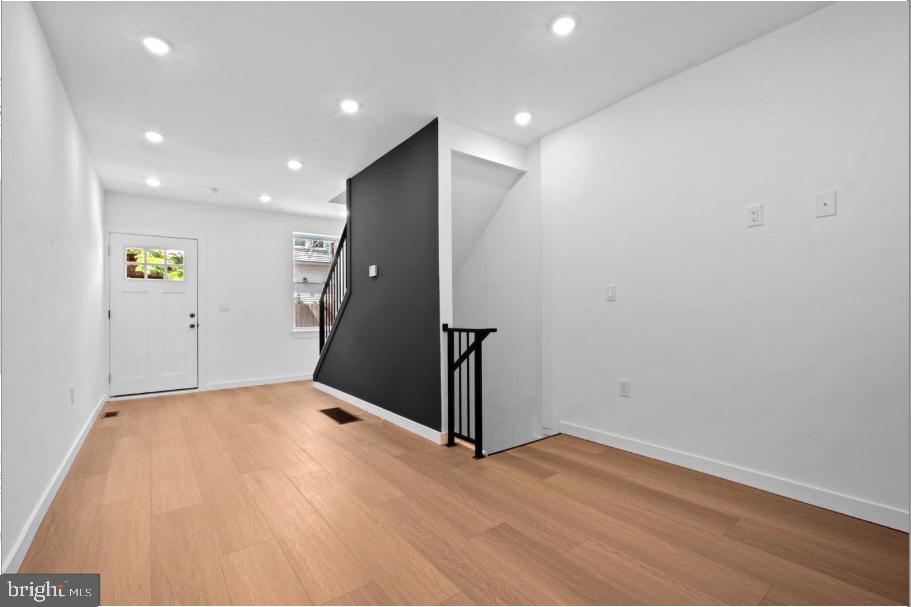 2215 Mutter Street Philadelphia, PA 19133 - Photo 7 of 25