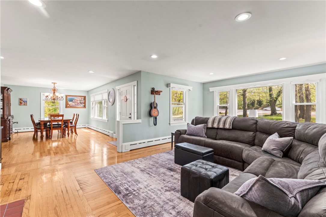 304 Post Road Westerly, RI 02891 - Photo 11 of 50