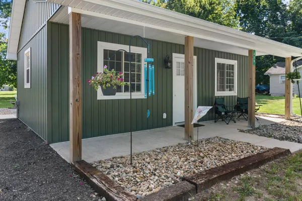 $1,500,000 | 315 South Jackson Street, Unit 315, Hanover, MI 49241