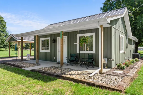 $1,500,000 | 315 South Jackson Street, Unit 315, Hanover, MI 49241