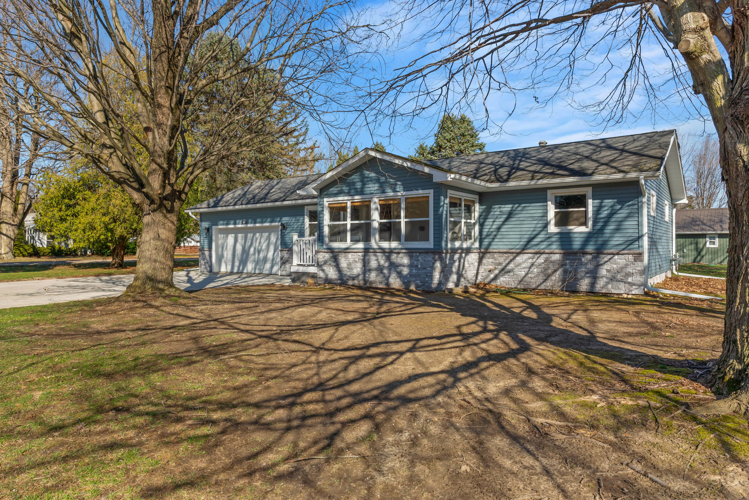 315 South Jackson Street Hanover, MI 49241 - Photo 23 of 86 319 S Jackson St