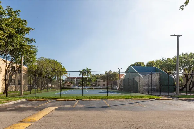 $2,350 | 10257 Northwest 9th St Circle, Unit 10610, Miami, FL 33172