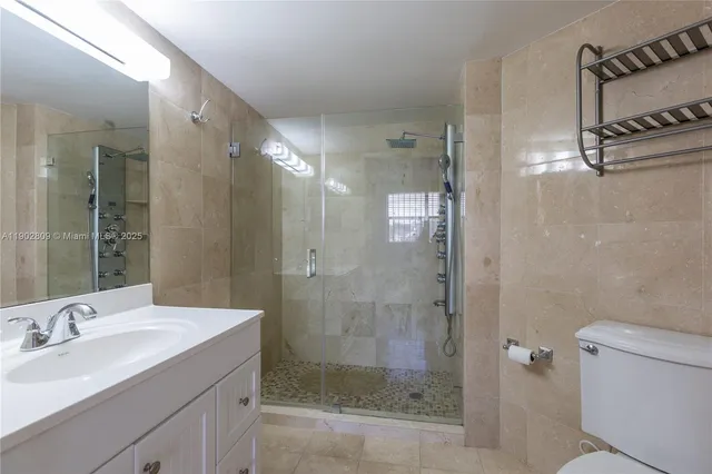 $2,350 | 10257 Northwest 9th St Circle, Unit 10610, Miami, FL 33172