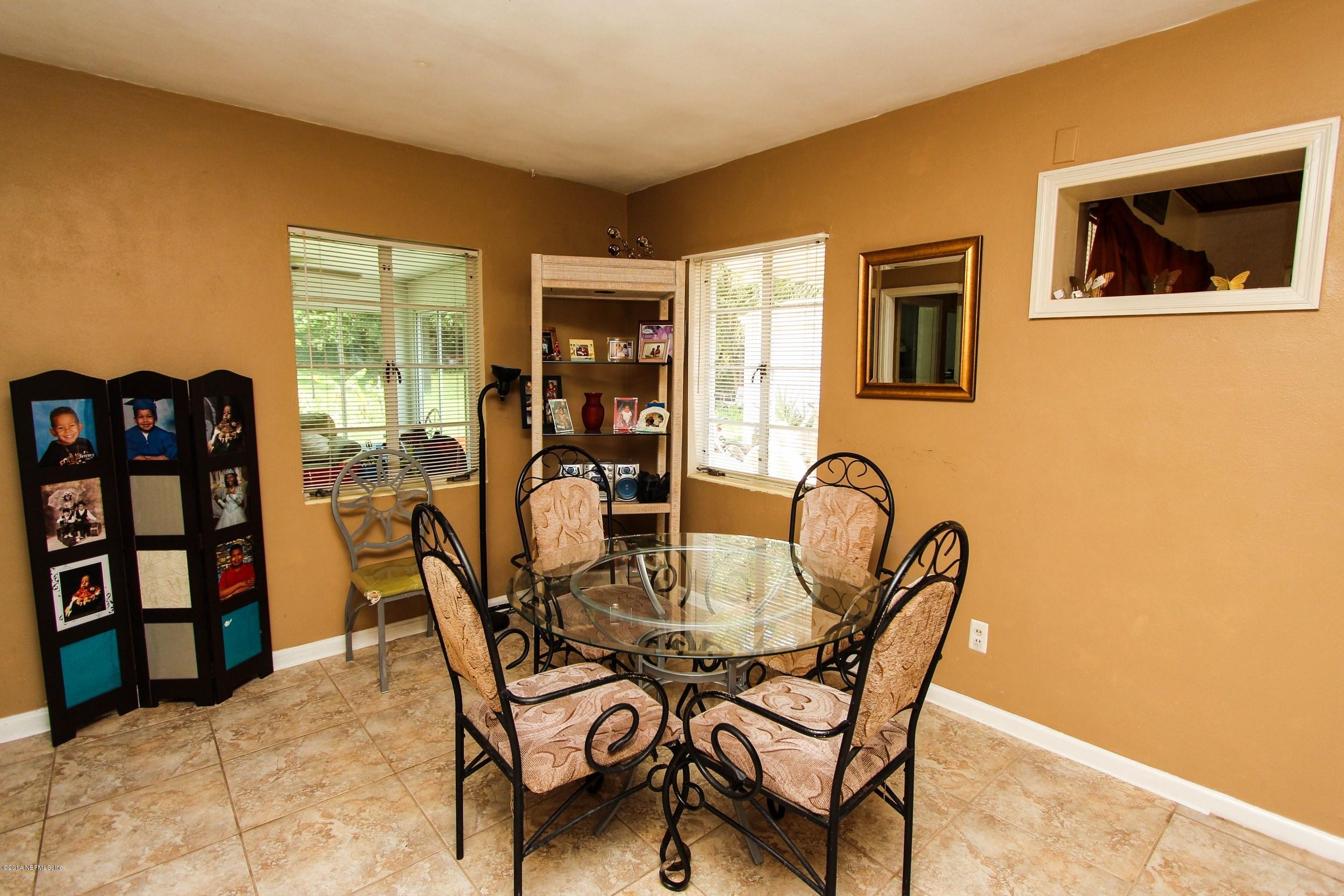 9775 Bradley Road Jacksonville, FL 32246 - Photo 7 of 24 Dining Room
