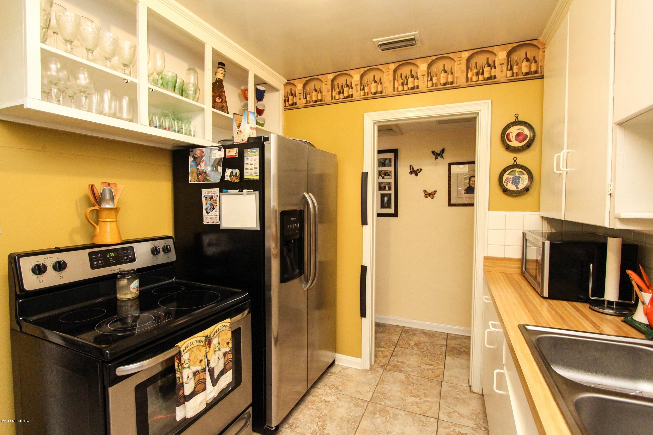 9775 Bradley Road Jacksonville, FL 32246 - Photo 10 of 24 Kitchen View 2