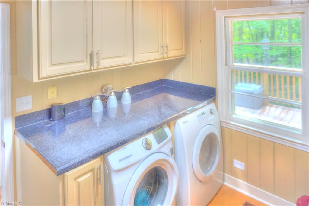 128 Brookberry Road Mount Airy, NC 27030 - Photo 11 of 26 Gallery Image 11
