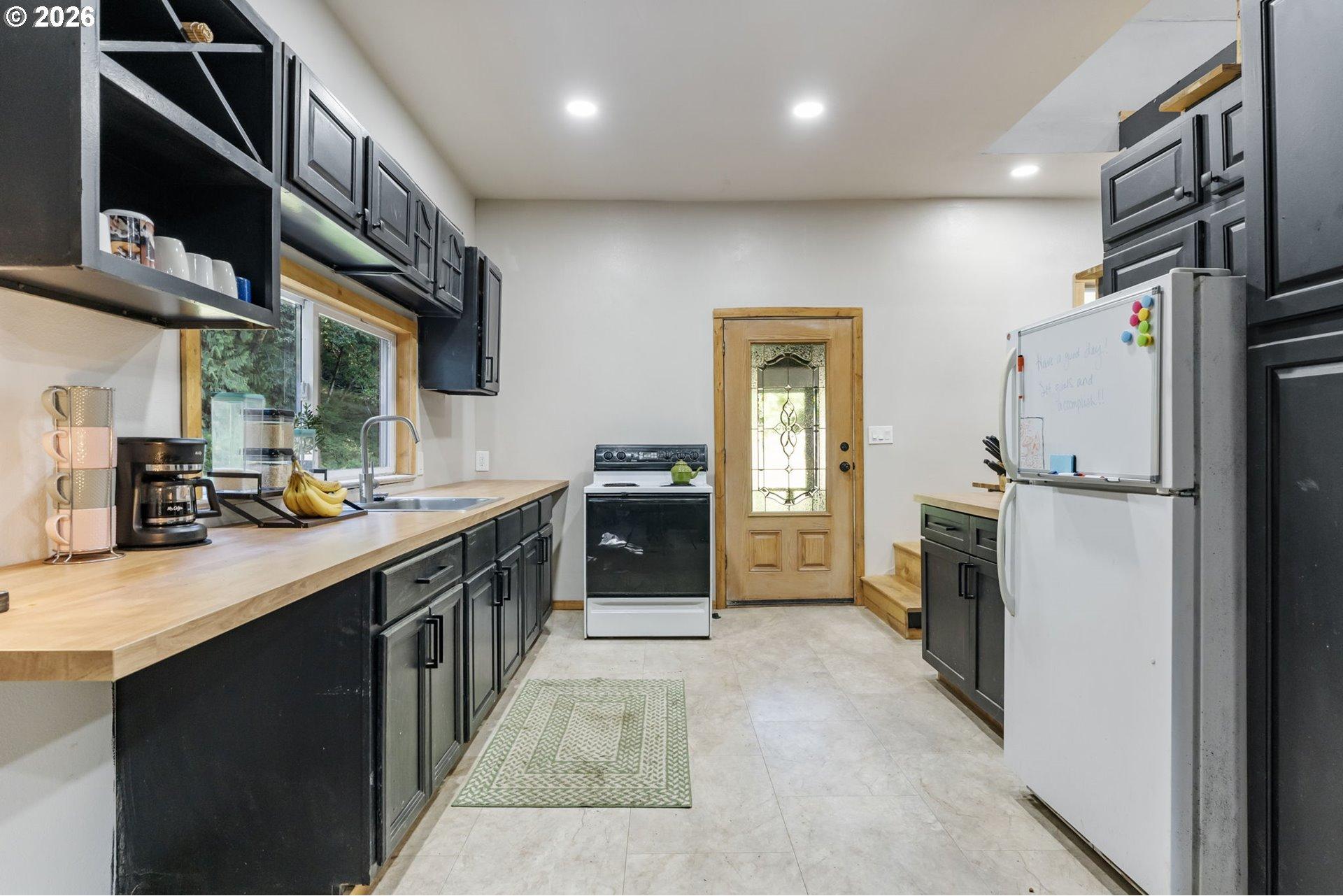 15055 Northwest Cornelius Pass Road Portland, OR 97231 - Photo 20 of 48 Gallery Image 20