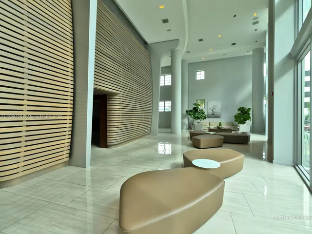 $5,300 | 6620 Indian Creek Drive, Unit 613, Miami Beach, FL 33141