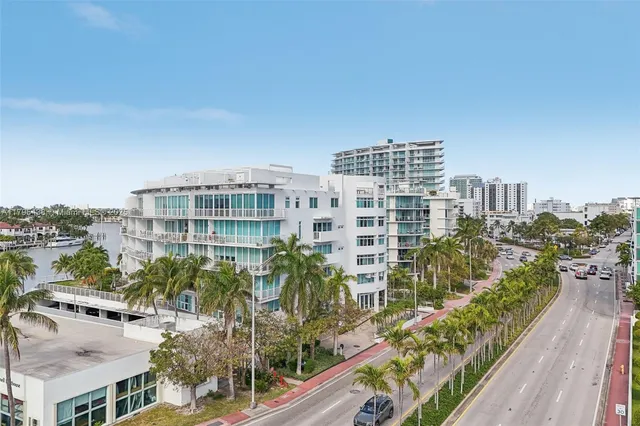 $5,300 | 6620 Indian Creek Drive, Unit 613, Miami Beach, FL 33141